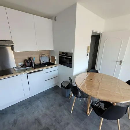 アパート Soigne A Deux Pas De La Mer, Balcon Ensoleille, Confort Et Tranquillite A - Fr-1-675-37 *